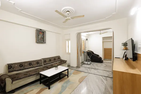 Balaji Homestay Living Area